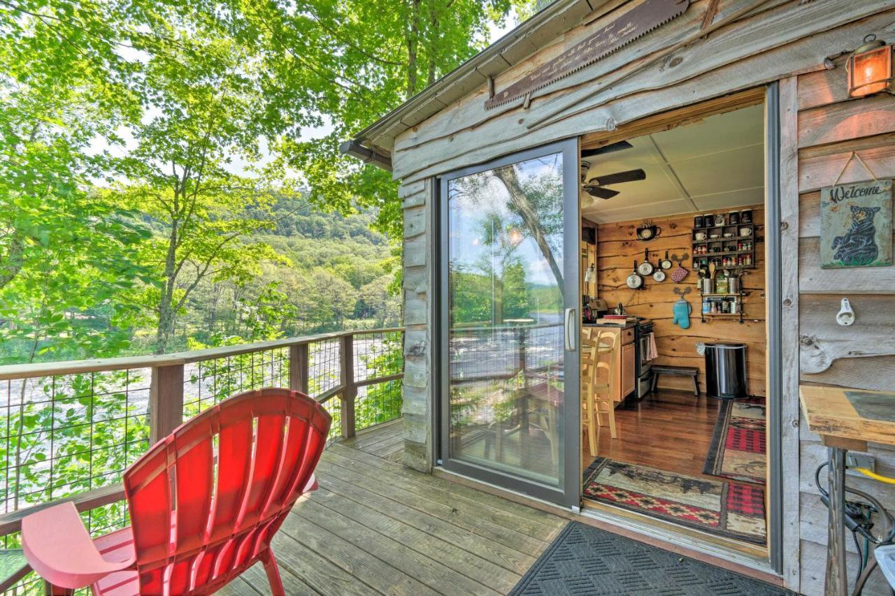 Adirondack Mountains Cottage Near Gore Mountain! Warrensburg Экстерьер фото